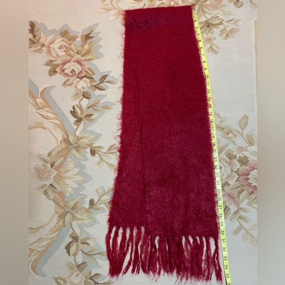 Royal Scot Red Mohair Scarf - Picture 6 of 6